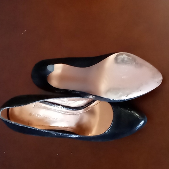 Shoes - Picture 3 of 3